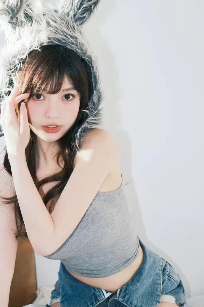 京东APP界面示意图